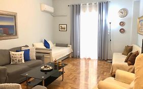 Comfortable Apt , 5 Min Walk To Acropolis